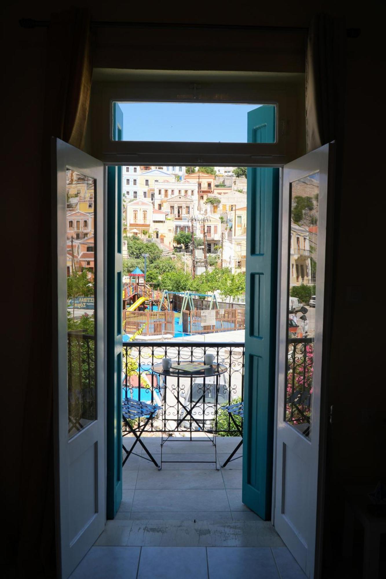 Symi Central Point Kültér fotó